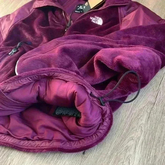 The North Face Women’s Versa Velour Jacket, Small - Picture 7 of 13